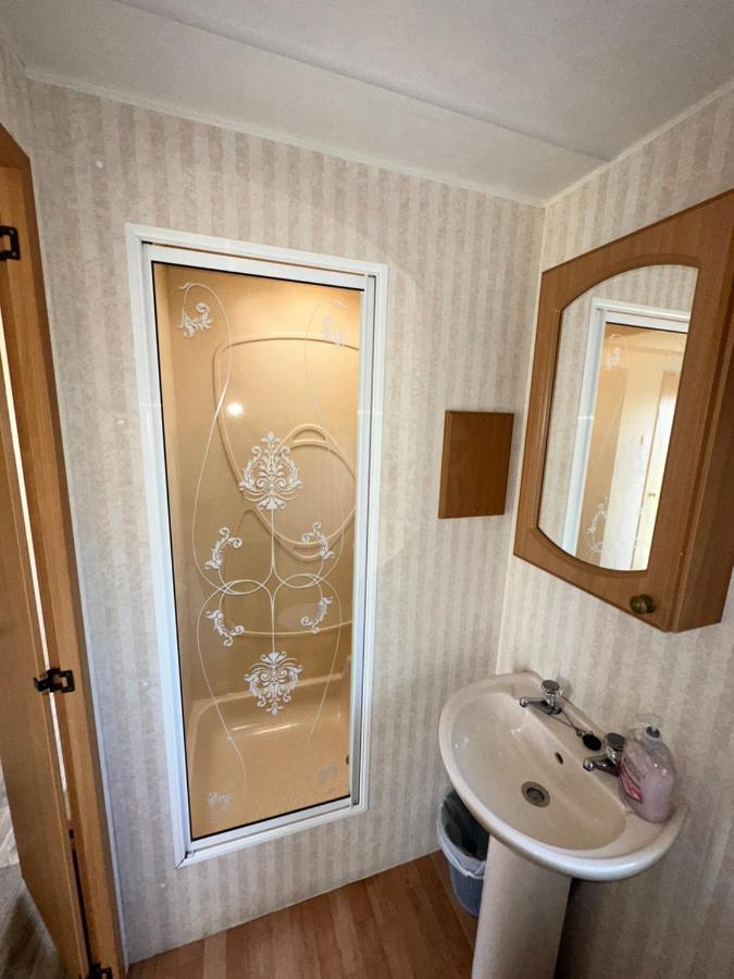 Static Caravan Пулхели Экстерьер фото